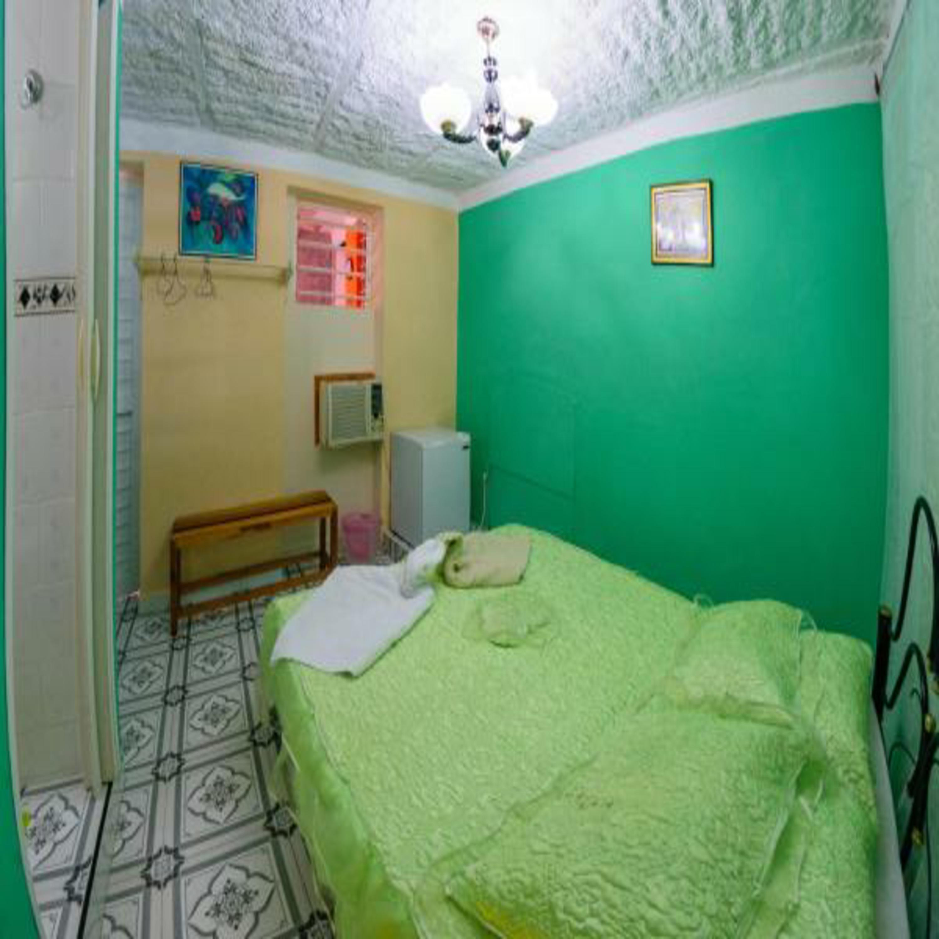 Casa Colonial Carmen Bed and Breakfast Havana Buitenkant foto